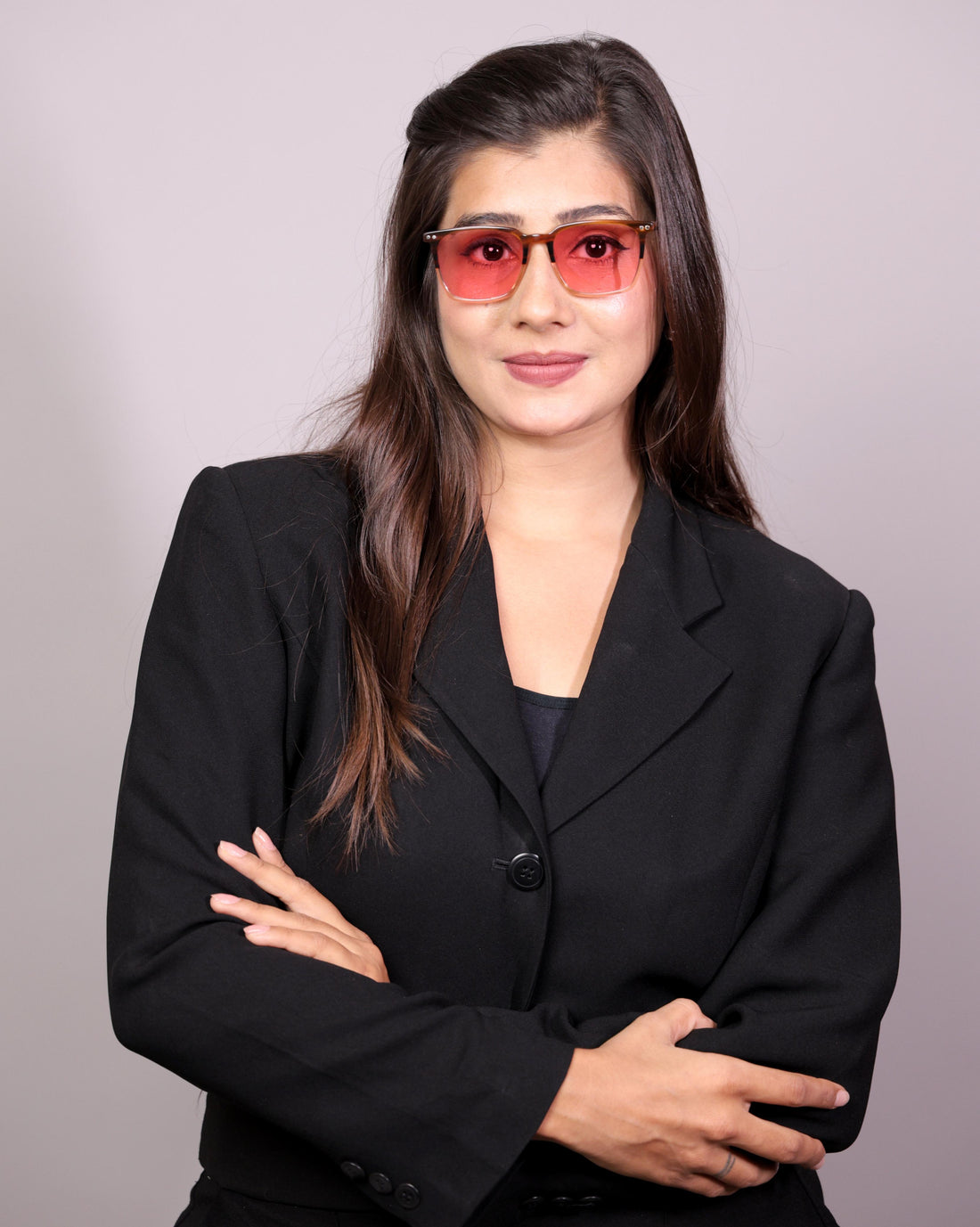 A Female Wearing Sleepaxa FL-41 Glasses