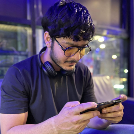 Gaming Glasses for Streamers and Content Creators: Why You Need Them in 2025